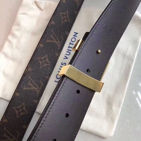 Louis Vuitton  Women\'s Brown Belt SZ 90 main image 4